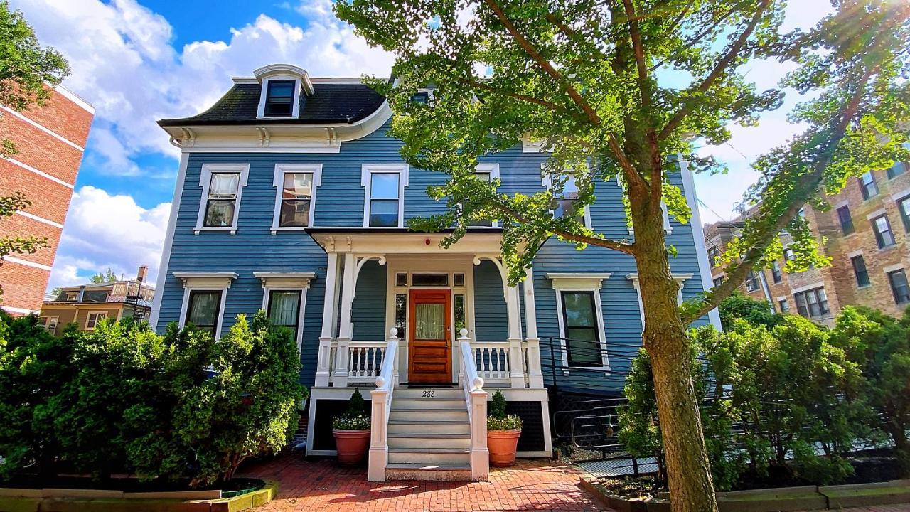 Ginkgo House On Harvard